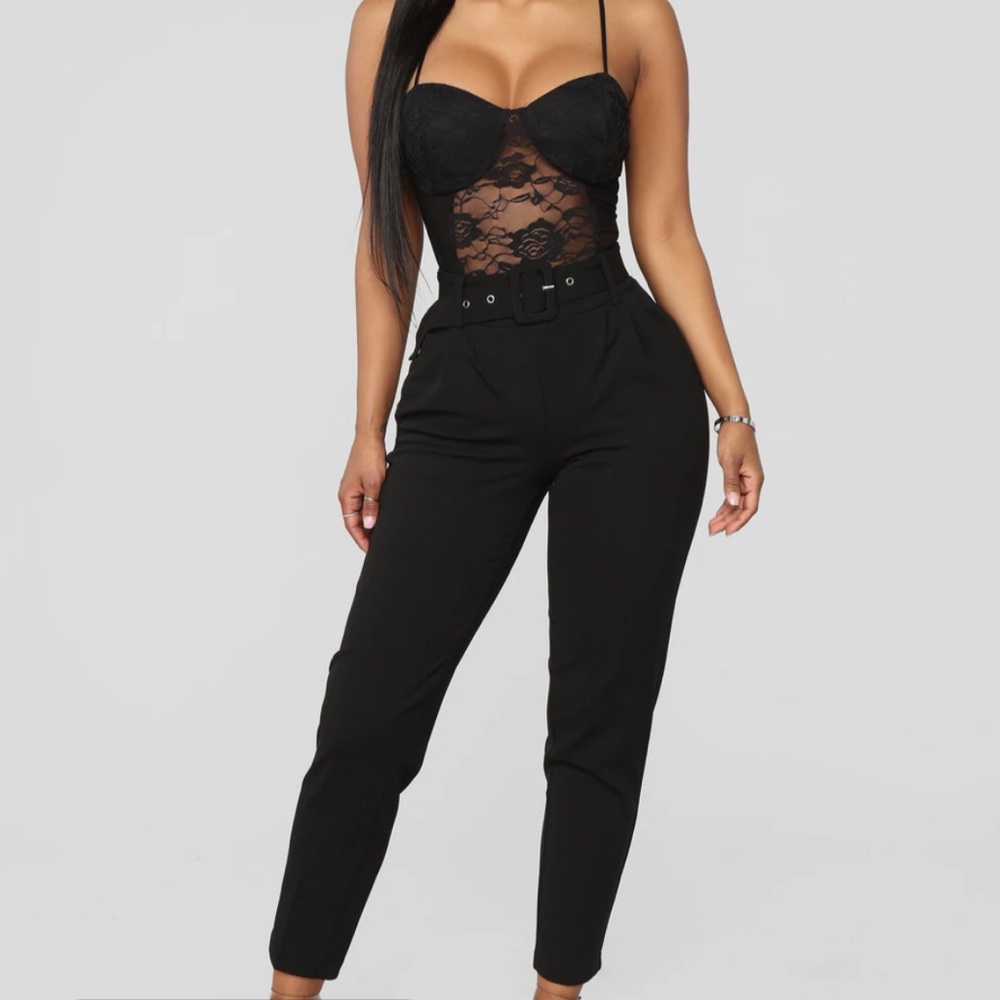 NWT FASHION NOVA ‘Talia belted pants black’ size Medium